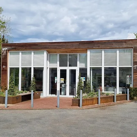 度假居 Bungalowpark - Delta 128 *