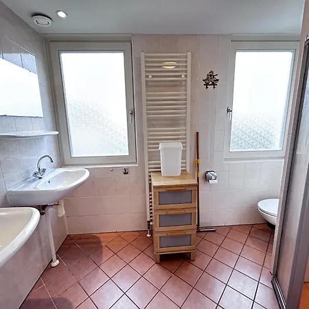 Dom wakacyjny Bungalowpark - Delta 128 *